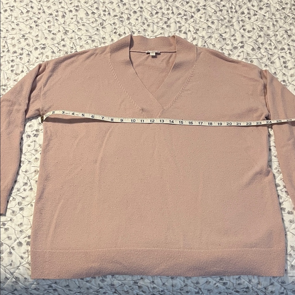 GAP Women's V-Neck Sweater - Blush Pink